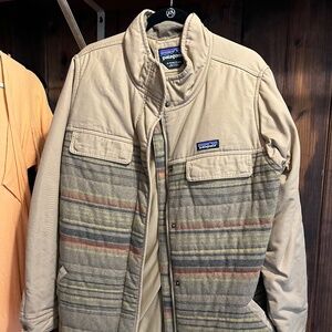 XL Patagonia Collared Tan/Striped Jacket/Puffy